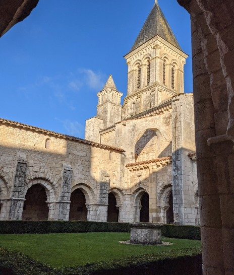 Sortie à l’Abbaye de Neuil sur l’Autise.